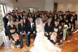 女性会員様 仮名:みちこ様 (33才) 男性会員様 仮名:浩二様(36才)写真